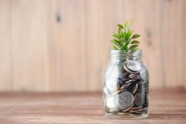不動産担保ローンの金利相場は？それぞれの金利の比較やメリットを解説します