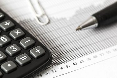 事業資金として借り入れする際の方法とは？個人事業主の場合は融資を受ける際のポイントは何？